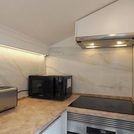 Loios Ii - Altstadt Apartman *